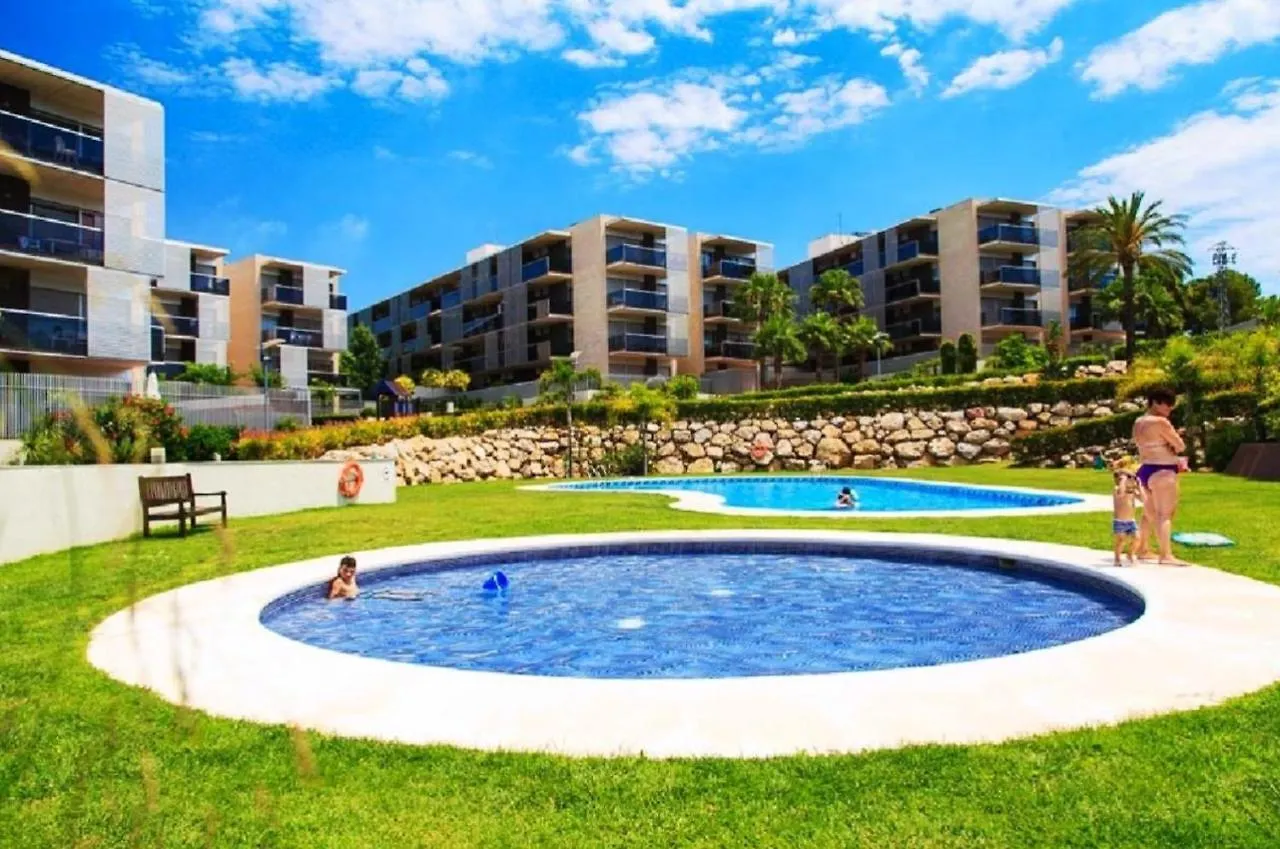 Paradise Village Hogaristic Σαλού 0*,